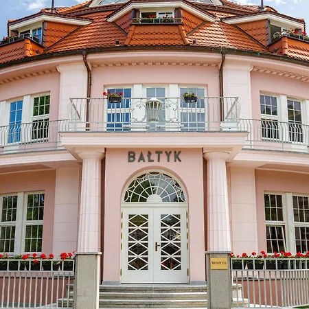 Baltyk Miedzyzdroje, Basen, Sauna 2,3,4 Os Z Jacuzzi Miedzyzdroje