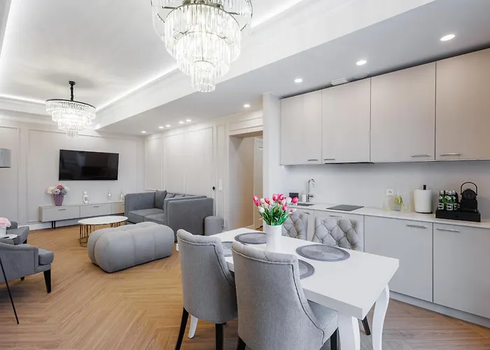 Baltyk Miedzyzdroje, Basen, Sauna 2,3,4 Os Z Jacuzzi * 미엥지즈드로예